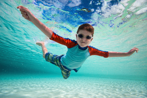 4 cosas que todo padre debe saber acerca del ahogamiento y las lesiones cerebrales 