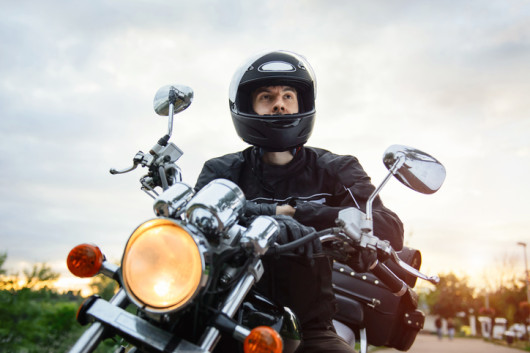 6 consejos de seguridad para los motociclistas en las carreteras de California 