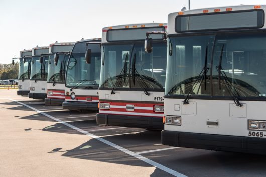 Los frenos de buses deben cumplir ciertos requisitos: Hable con un abogado de accidentes de bus en California
