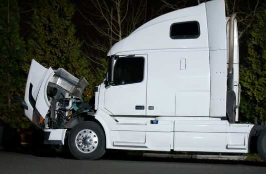 ¿Se extenderá la Ley Limón a los camiones comerciales de California?