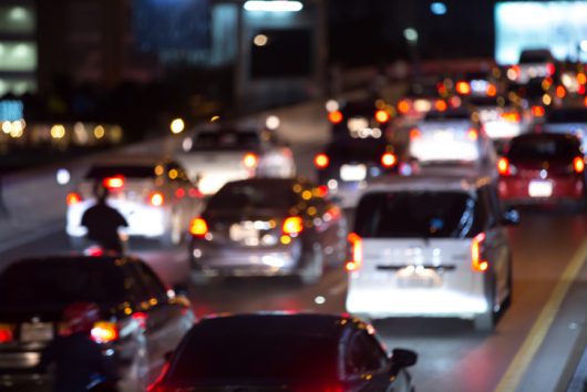 Leyes de separación de carriles en California: ¿Son seguras para los automovilistas?