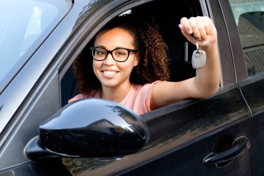 Las 5 cosas en las cuales se centra una nueva campaña de conducción para adolescentes