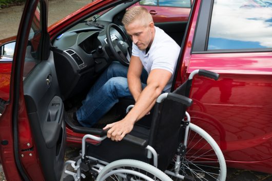 Una investigación demuestra que las personas en sillas de ruedas pueden ser más susceptibles a tener accidentes automovilísticos fatales 