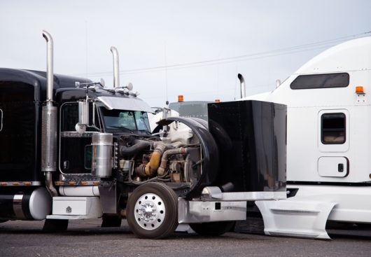 ¿Podría esta innovadora gorra de camionero realmente ayudar a prevenir los accidentes de camiones?
