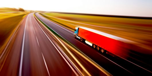 Los pros y contras de reducir el límite de velocidad para los camiones: ¿evitarán los accidentes?