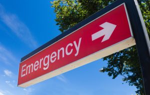 No pague las facturas de la sala de urgencias después de un accidente sin hablar primero con un abogado