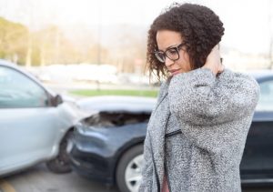 Aprenda los signos más comunes de las lesiones cerebrales traumáticas después de un accidente de coche