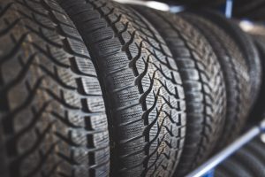 Las 4 tareas de mantenimiento de neumáticos más importantes que pueden ayudar a prevenir accidentes 