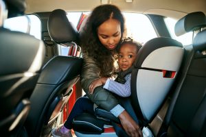 ¿Está haciendo todo lo posible para mantener a su hijo o hija seguros en su asiento de coche?