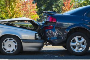 ¿Sabe qué hacer y qué no hacer después de un accidente de coche? 