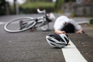 ¿Podría adivinar cuáles son las lesiones más comunes que provocan los accidentes de bicicleta en California?